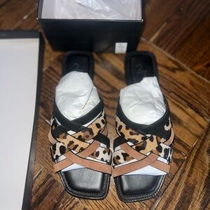 Tan / cheetah sandals (27 edit)